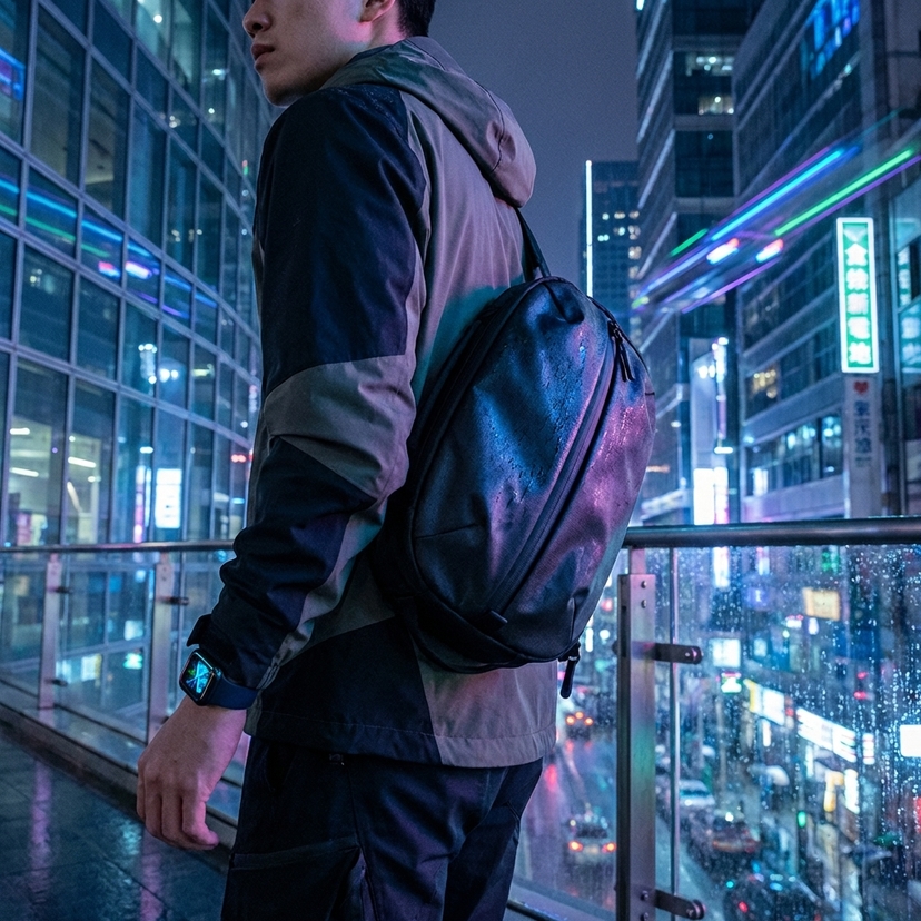 The Urban Holster 2026｜都市を泳ぐための装備