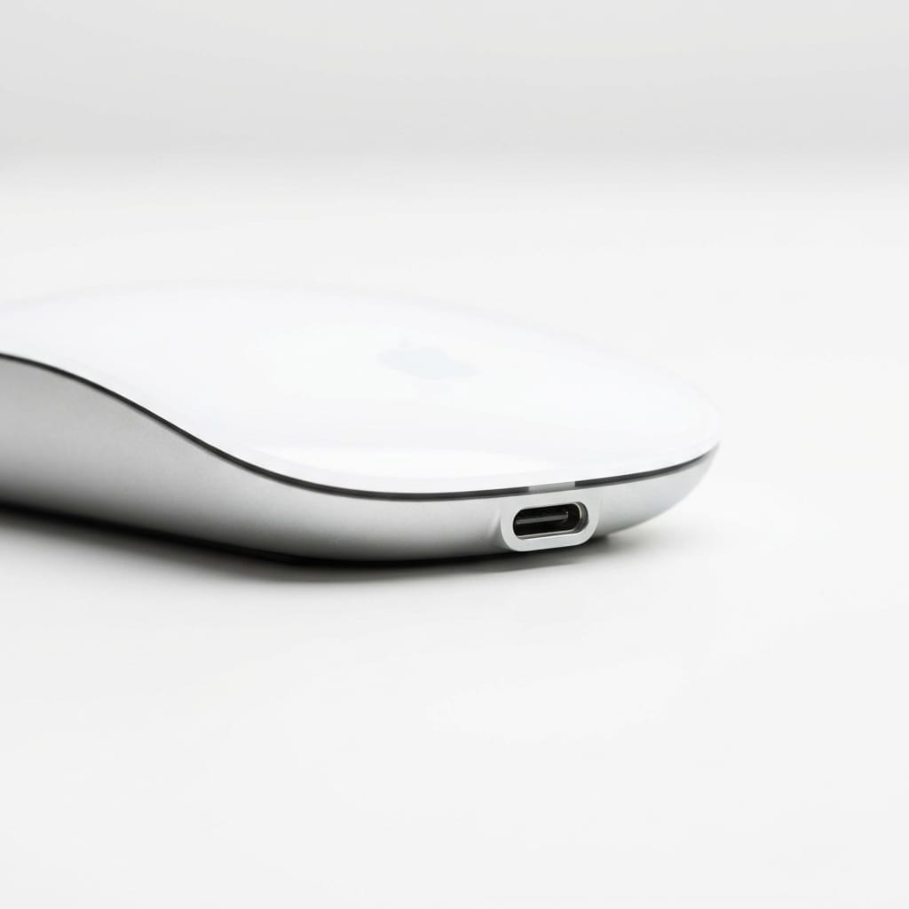 Magic Mouse USB-C レビュー｜唯一無二の使用感を持つ「Appleの美学」